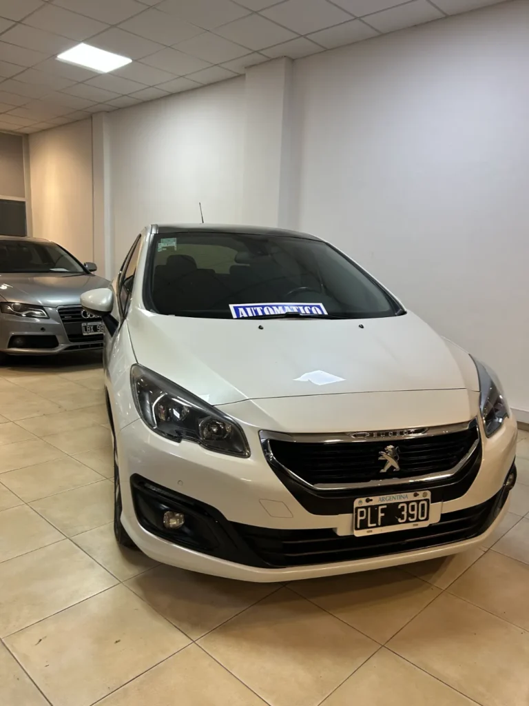Peugeot 308 Año 2016 Vista Frontal Izquierda