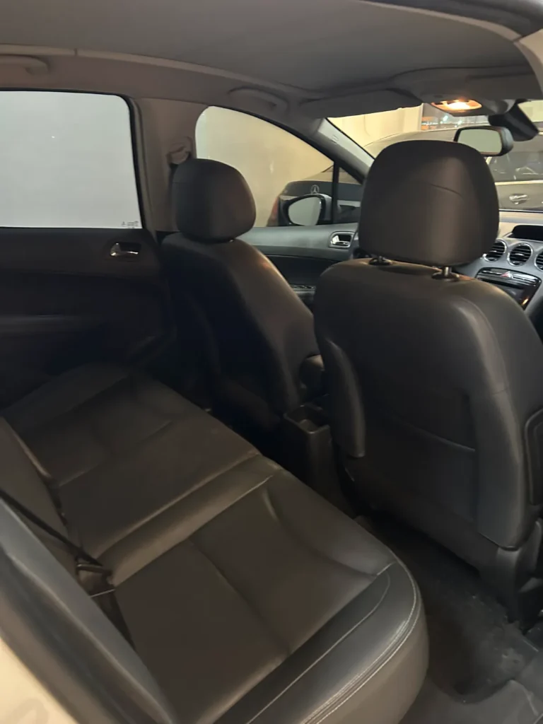 Peugeot 308 Año 2016 Vista Interior Posterior