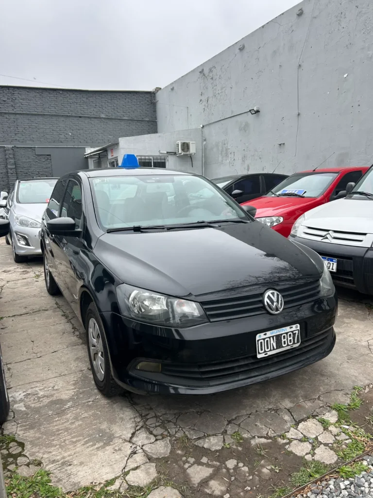 Volkswagen Gol Trend Modelo 2015 vista delantera izquierda